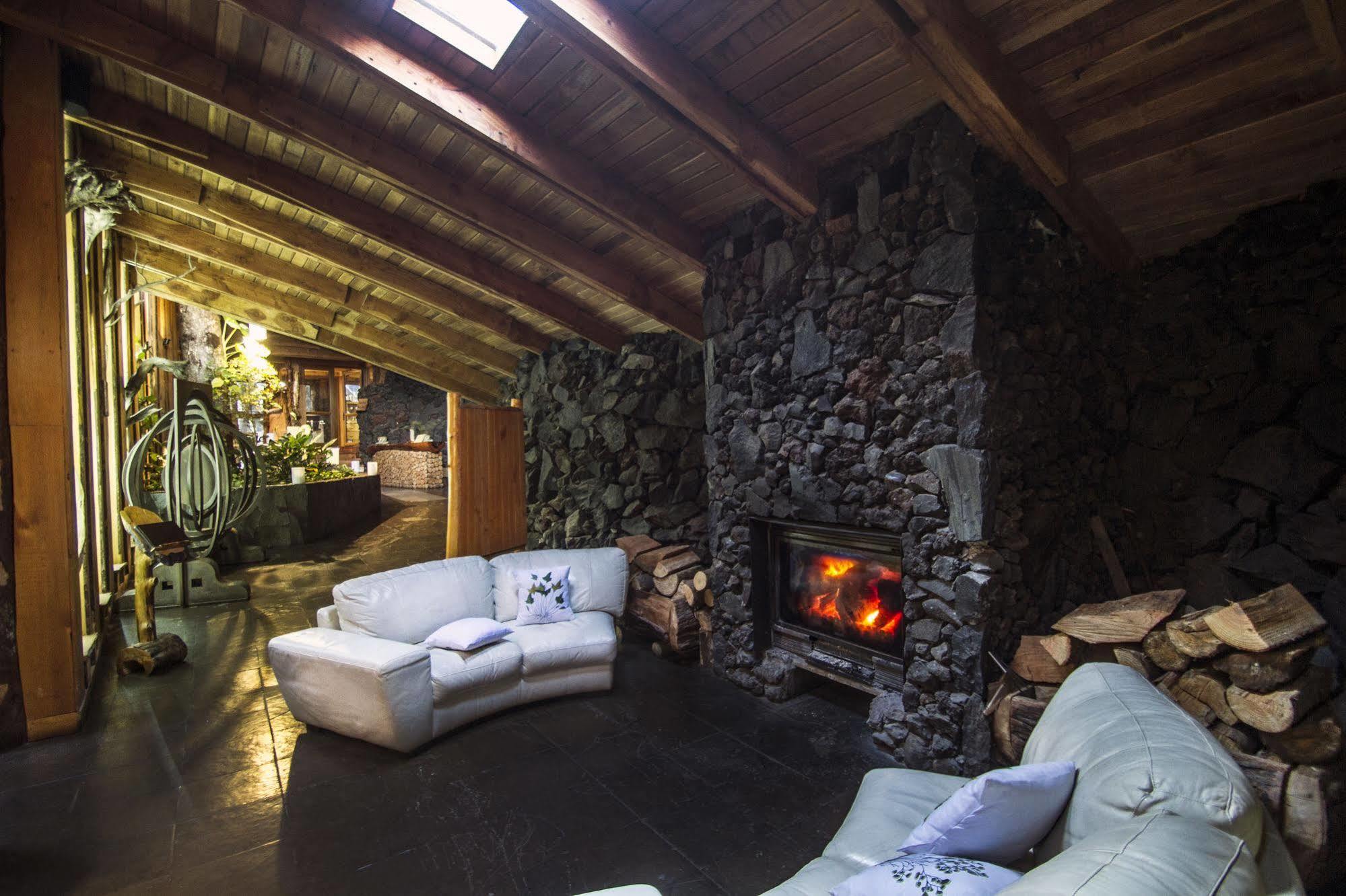 Huilo Huilo Nawelpi Lodge Puerto Fuy Zewnętrze zdjęcie